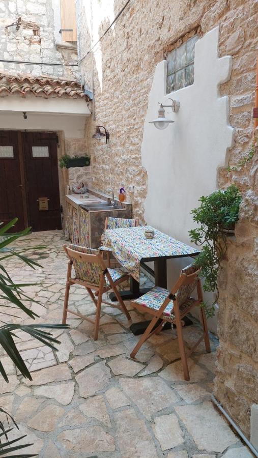 Studio With Garden In Rovinj Extérieur photo